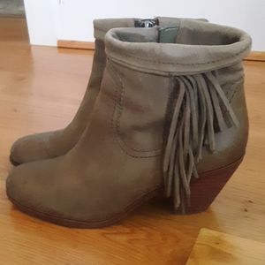 Sam Edelman booties Size 9